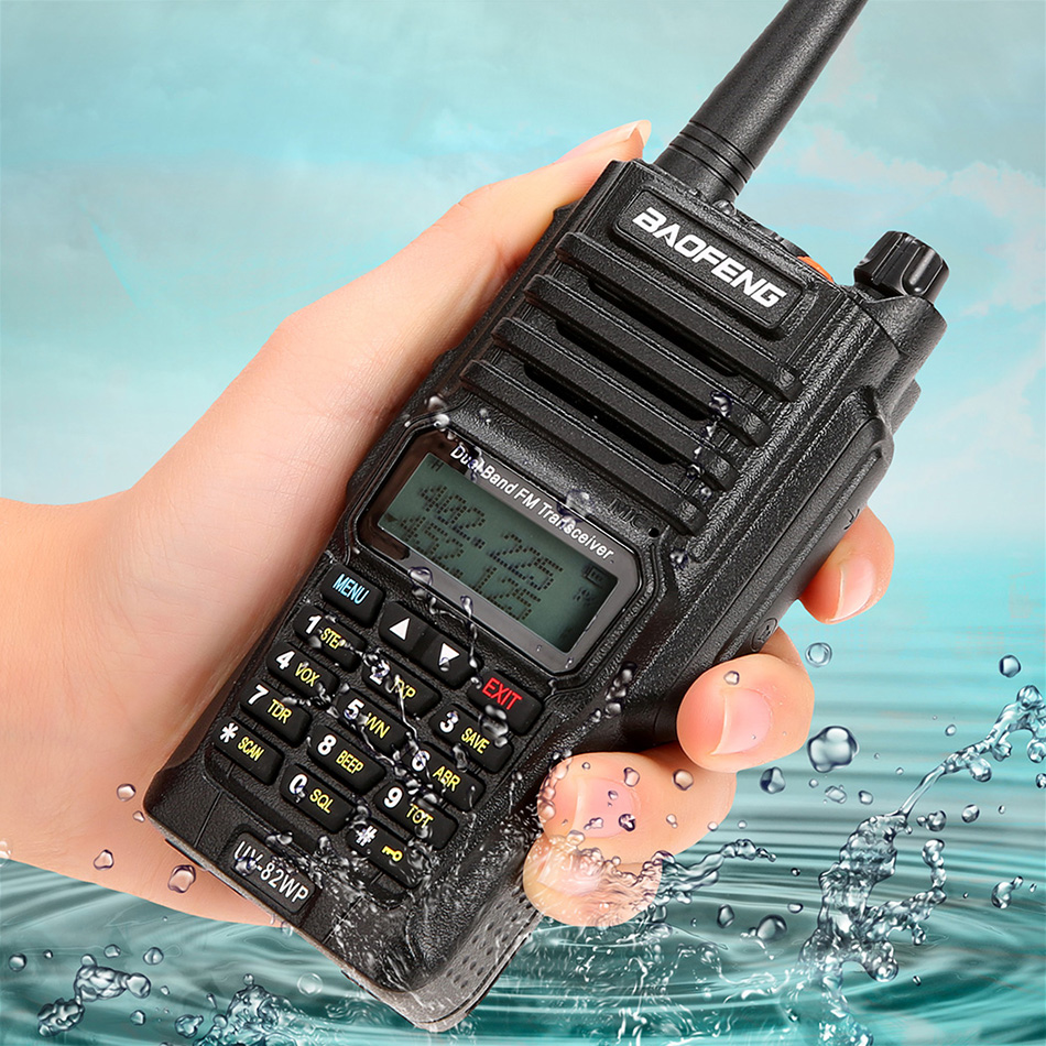 ǳ UV-82     136-174 / 400-520 MHz FM    TransceiverEarpiece ̱ ÷ (58)/BaoFeng UV-82 Walkie Talkie Waterproof Dual-Band 136-174
